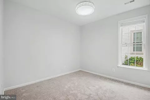 Bedroom - 6877 Saddle Run Way, Gainesville, VA 20155 photo 4 of 4