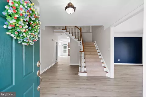 Entry Way - 12923 Champlain Dr, Manassas, VA 20112 photo 1 of 14