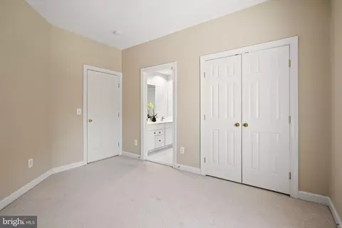 Bedroom - 12923 Champlain Dr, Manassas, VA 20112 photo 7 of 10