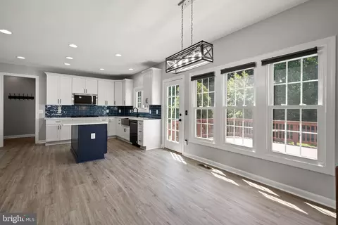 Kitchen - 12923 Champlain Dr, Manassas, VA 20112 photo 2 of 15