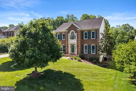 Exterior - 12923 Champlain Dr, Manassas, VA 20112 photo 31 of 34