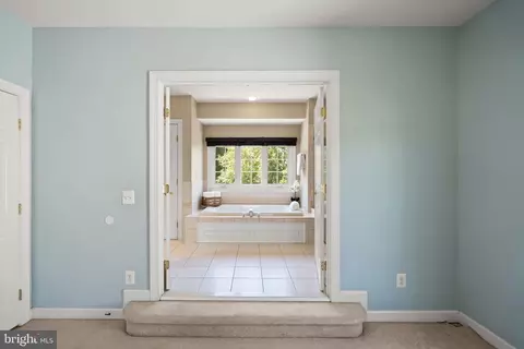 Entry Way - 12923 Champlain Dr, Manassas, VA 20112 photo 11 of 14