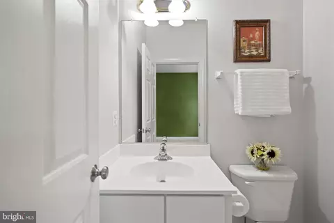 Bath - 12923 Champlain Dr, Manassas, VA 20112 photo 9 of 15