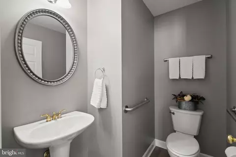 Bath - 12923 Champlain Dr, Manassas, VA 20112 photo 1 of 15