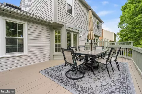Exterior - 3660 Thomasson Crossing Dr, Triangle, VA 22172 photo 8 of 13