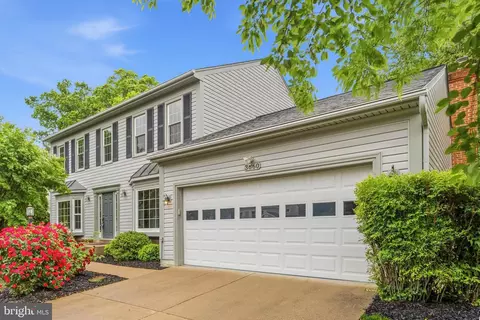 Exterior - 3660 Thomasson Crossing Dr, Triangle, VA 22172 photo 4 of 13