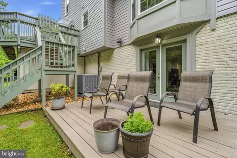 Exterior - 3660 Thomasson Crossing Dr, Triangle, VA 22172 photo 9 of 13