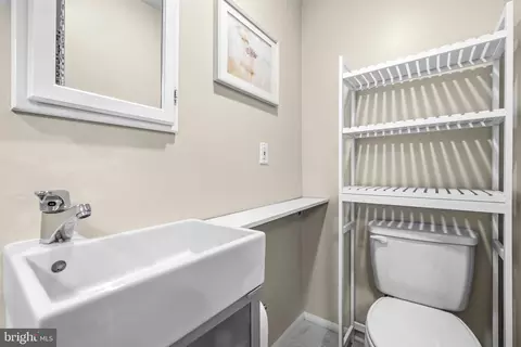 Bath - 3660 Thomasson Crossing Dr, Triangle, VA 22172 photo 6 of 7