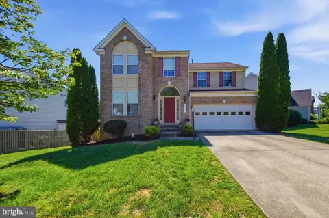 5667 Northton Ct, Woodbridge, VA 22193