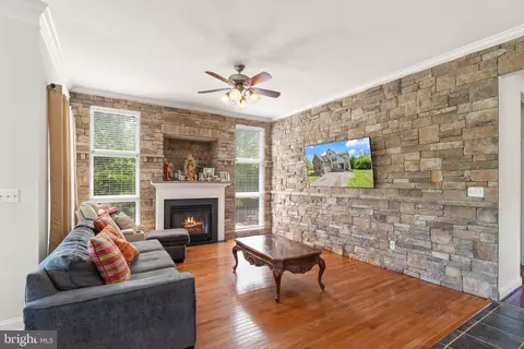 Living - 12850 Victory Lakes Loop, Bristow, VA 20136 photo 3 of 6