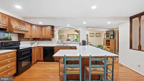 Kitchen - 4569 Rincon Pl, Dumfries, VA 22025 photo 3 of 4