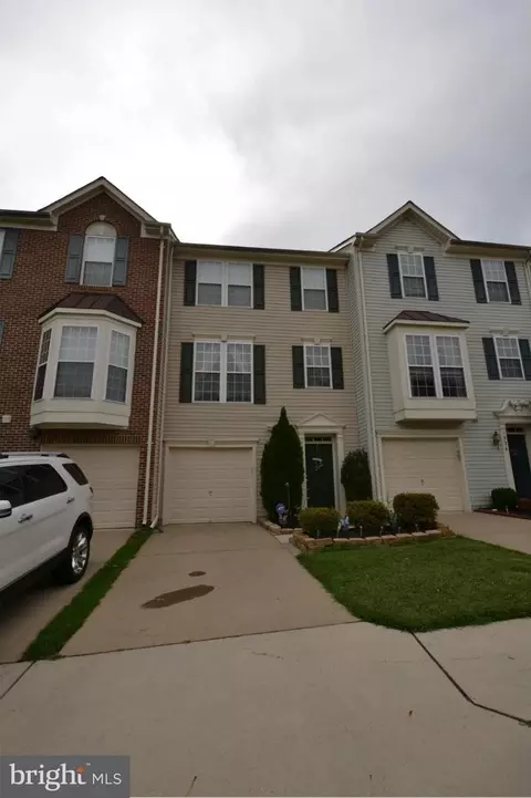 1526 Grosbeak Ct, Woodbridge, VA 22191