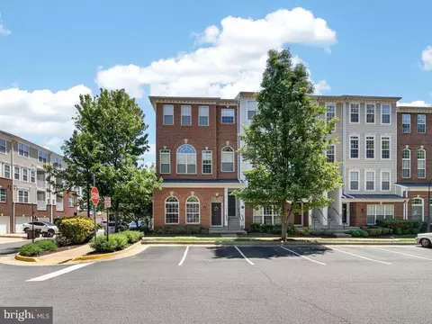 15251 Avens Creek Dr, Haymarket, VA 20169