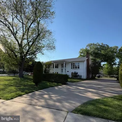 9933 Loudoun Ave, Manassas, VA 20109