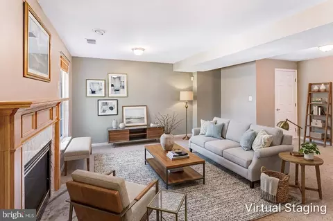 Living - 7030 Rogue Forest Ln, Gainesville, VA 20155 photo 7 of 8