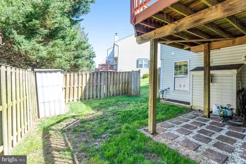 Exterior - 7030 Rogue Forest Ln, Gainesville, VA 20155 photo 4 of 8