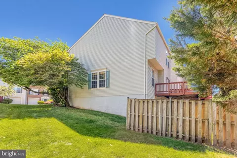 Exterior - 7030 Rogue Forest Ln, Gainesville, VA 20155 photo 1 of 8