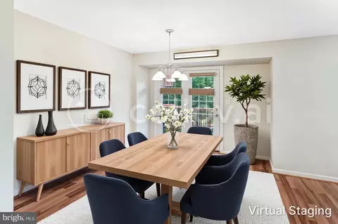 Dining - 7030 Rogue Forest Ln, Gainesville, VA 20155 photo 2 of 2