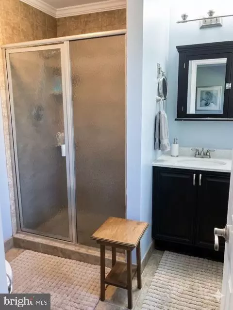 Bath - 14370 Clearview Ave, Gainesville, VA 20155 photo 1 of 3