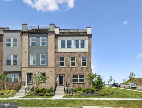 8975 Katherine Johnson Ave, Manassas, VA 20109