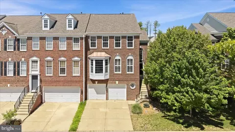 7009 Courtyard Way, Haymarket, VA 20169