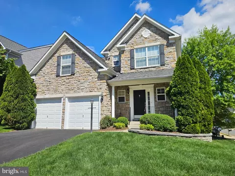 15225 Muddy Creek Ct, Woodbridge, VA 22193