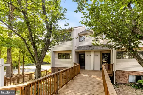2103 Old Landing Way, Woodbridge, VA 22191