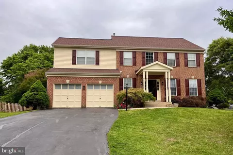 14889 Greenhill Crossing Dr, Haymarket, VA 20169