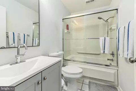 Bath - 7712 Pine St, Manassas, VA 20111 photo 1 of 3