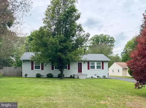 Exterior - 7712 Pine St, Manassas, VA 20111 photo 16 of 16