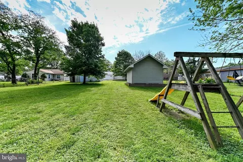 Exterior - 7712 Pine St, Manassas, VA 20111 photo 13 of 16