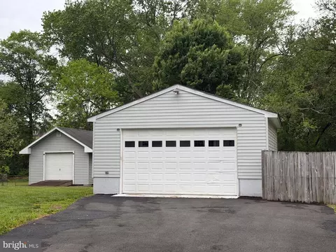 Exterior - 7712 Pine St, Manassas, VA 20111 photo 2 of 16