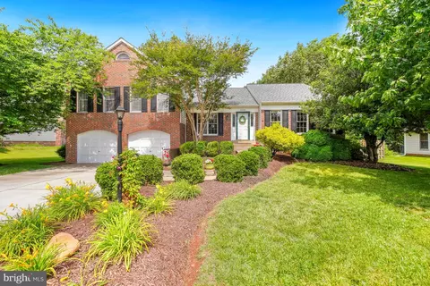 8646 Bannerwood Dr, Manassas, VA 20109