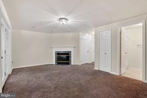 Living - 7932 Blue Gray Cir, Manassas, VA 20109 photo 3 of 3