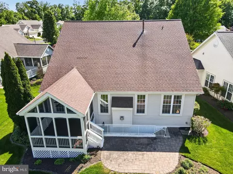 Exterior - 6901 Saddle Run Way, Gainesville, VA 20155 photo 6 of 8