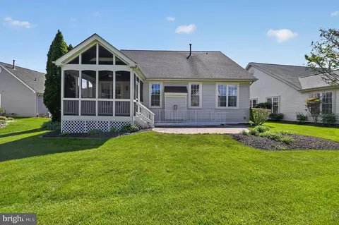 Exterior - 6901 Saddle Run Way, Gainesville, VA 20155 photo 5 of 8