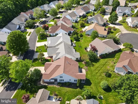 View/Area - 6901 Saddle Run Way, Gainesville, VA 20155 photo 4 of 6