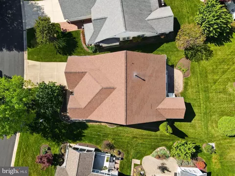 View/Area - 6901 Saddle Run Way, Gainesville, VA 20155 photo 3 of 6