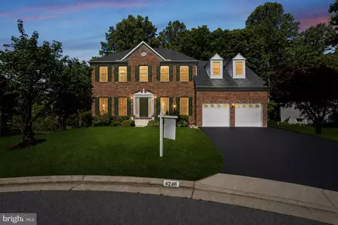 4246 Wiltshire Pl, Dumfries, VA 22025
