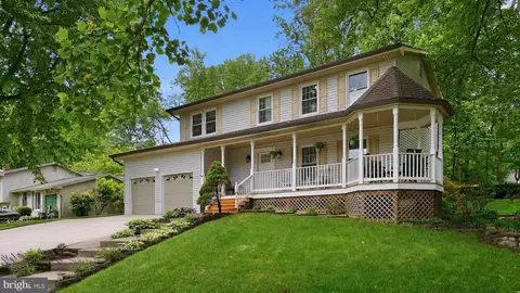 2515 Tabor Ct, Woodbridge, VA 22191