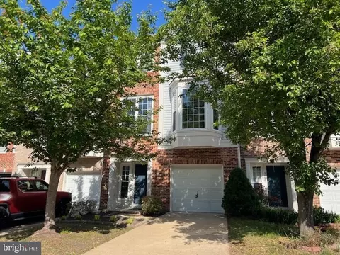 3641 Bracknell Dr, Woodbridge, VA 22192