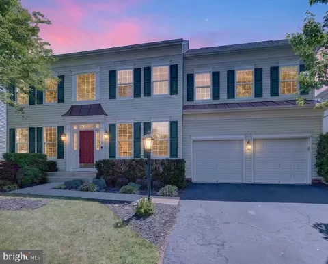 9909 Broadsword Dr, Bristow, VA 20136