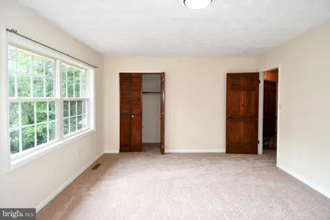 Bedroom - 3203 Riverview Dr, Triangle, VA 22172 photo 2 of 6