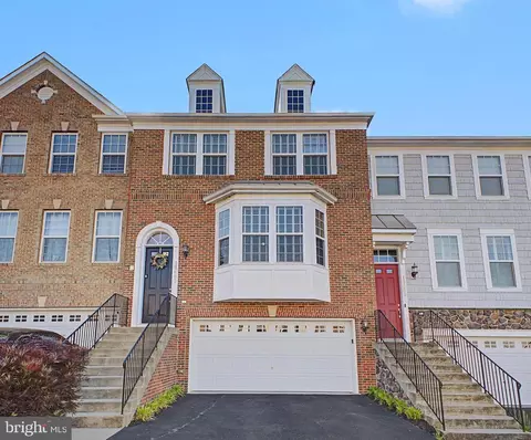 16667 Danridge Manor Dr, Woodbridge, VA 22191
