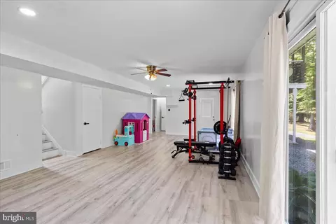 Entry Way - 7200 Ridgeway Dr, Manassas, VA 20112 photo 2 of 2