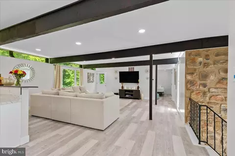 Other - 7200 Ridgeway Dr, Manassas, VA 20112 photo 4 of 9