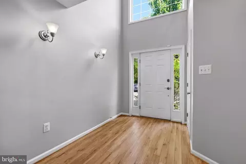 Entry Way - 11078 Doubleday Ln, Manassas, VA 20109 photo 1 of 8