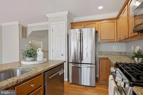 Kitchen - 11078 Doubleday Ln, Manassas, VA 20109 photo 3 of 4