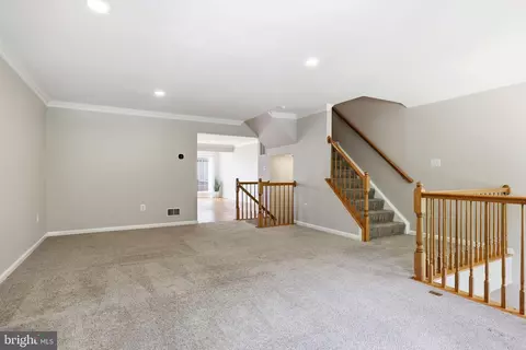 Living - 11078 Doubleday Ln, Manassas, VA 20109 photo 6 of 8