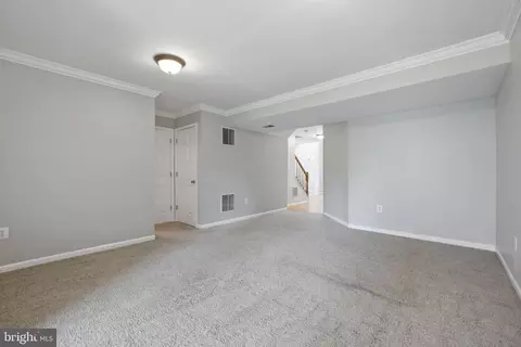 Living - 11078 Doubleday Ln, Manassas, VA 20109 photo 1 of 8